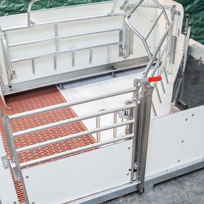 Stalleinrichtung_Bewegungsbuchten_FT30_Trespa_WEDA_Galerie